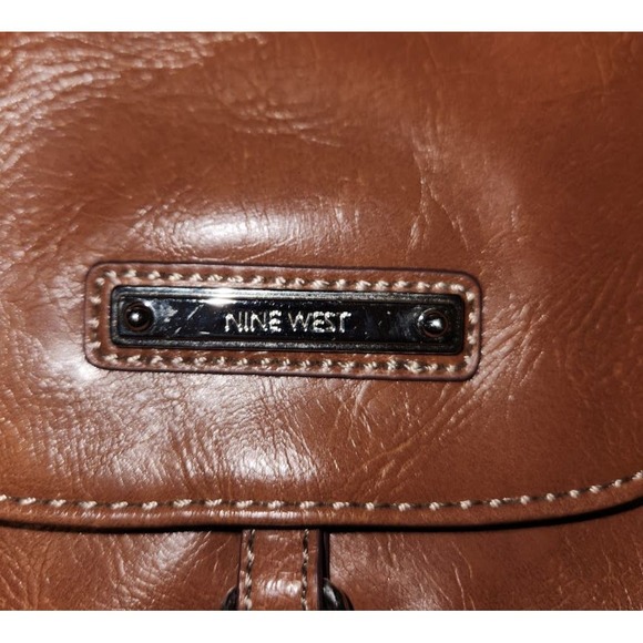 Nine West Crossbody - Picture 3 of 8